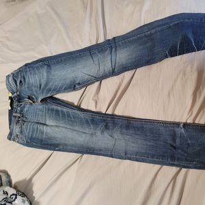 Skinny jeans